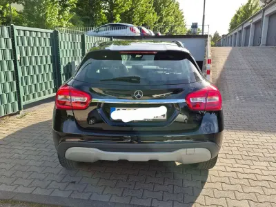 Gebraucht Mercedes GLA200 136 PS (100 kW) 2018 Schwarz SUV