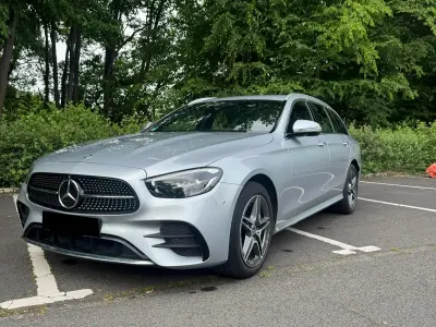Gebraucht Mercedes E300 AMG line 306 PS (225 kW) 2022 Silber Kombi