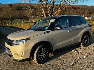 Gebraucht Suzuki Vitara Comfort 120 PS (88 kW) 2015 Beige SUV