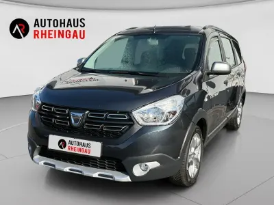 Używany Dacia Lodgy Stepway 116 KM (85 kW) 2022 Szary Minivan
