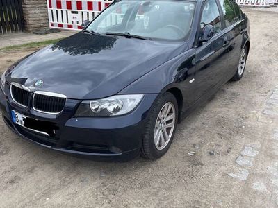 gebraucht BMW 318 E90Benzin