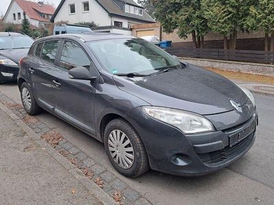 Schwarz Gebraucht 2012 Renault Mégane Expression Limousine | 6.800 € (Teuer)