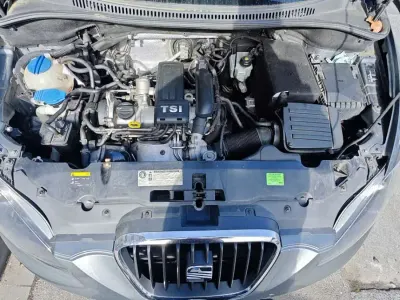 Usado Seat Altea 4You 105 HP (77 kW) 2014 Cinzento Sedan
