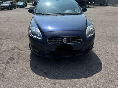 Usado Fiat Croma Emotion 150 HP (110 kW) 2008 Azul Carrinha
