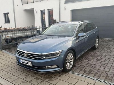 Gebraucht VW Passat Comfortline 239 PS (175 kW) 2015 Blau Kombi