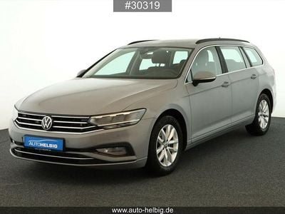 Mondsteingrau Gebraucht 2023 VW Passat Business Kombi | 25.490 € (Guter Preis)