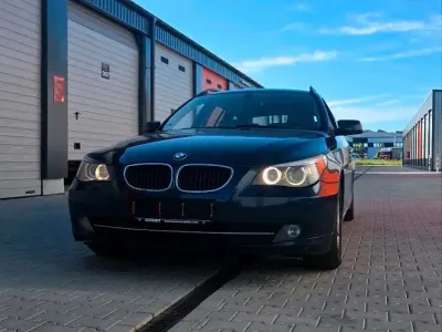 Gebraucht BMW 520 177 PS (130 kW) 2008 Blau Kombi