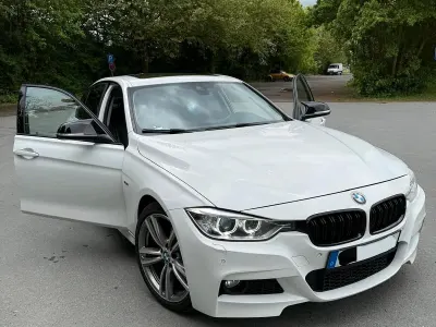 Gebraucht BMW 320 M Sport 184 PS (135 kW) 2013 Weiß Limousine