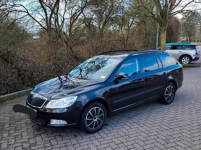 Gebraucht Skoda Octavia 122 PS (89 kW) 2012 Schwarz Kombi