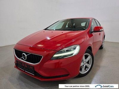 Second-hand Volvo V40 120 CP (88 kW) 2018 Roșu Berlinǎ