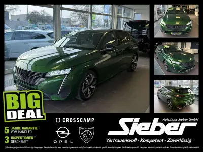 Gebraucht Peugeot 308 Allure 131 PS (96 kW) 2023 Lackierung olivgrün/typ aussen Limousine