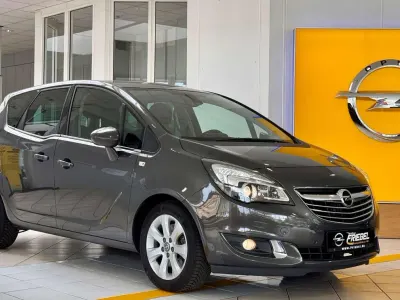 Gebraucht Opel Meriva 140 PS (102 kW) 2017 Plat.anthr./rogrey/0j:silbergr Van / Kleinbus