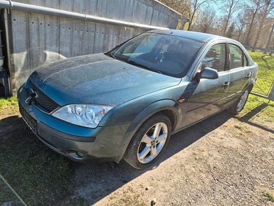 Usata Ford Mondeo 125 CV (91 kW) 2002 Verde Berlina
