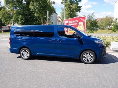 Peugeot Traveller