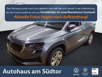 Graphitegrau metallic Gebraucht 2024 Skoda Karoq Selection SUV | 30.850 € (Fairer Preis)