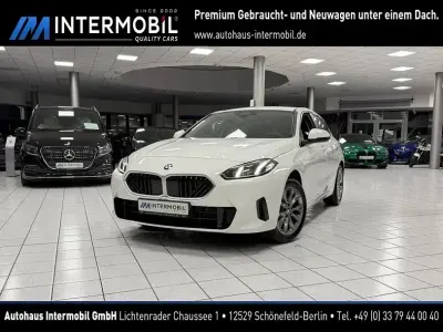 Neu BMW 116 Performance 122 PS (89 kW) 2025 Alpinweiss iii Kleinwagen