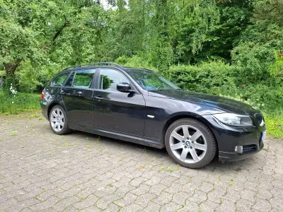 Gebraucht BMW 318 143 PS (105 kW) 2009 Schwarz Kombi