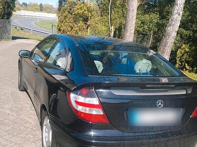 Gebraucht Mercedes C200 122 PS (89 kW) 2004 Schwarz Coupé