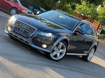 Grau Gebraucht 2010 Audi A4 Allroad Kombi | 9.999 € (Guter Preis)