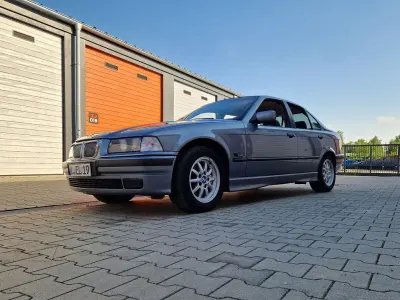 Gebraucht BMW 328 193 PS (141 kW) 1996 Grau Limousine