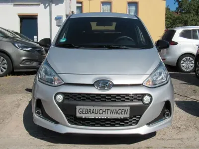 Gebraucht Hyundai i10 Passion Plus 87 PS (63 kW) 2018 Silber Kleinwagen