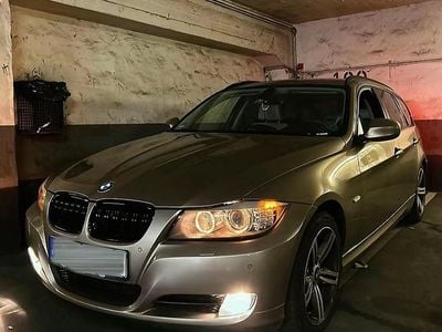 Gebraucht BMW 320 Sport Line 214 PS (157 kW) 2011 Beige Kombi