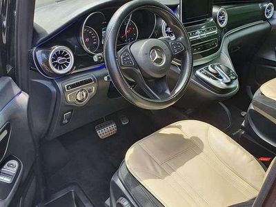 Mercedes V200