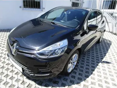 Gebraucht Renault Clio LIMITED 118 PS (86 kW) 2016 Perlmuttschwarz (metallic) Kleinwagen