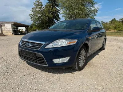Gebraucht Ford Mondeo Ghia 160 PS (117 kW) 2009 Blau Limousine
