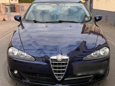 Usata Alfa Romeo 147 120 CV (88 kW) 2006 Blu Utilitaria