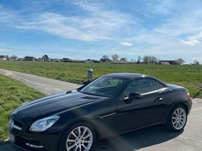 Second-hand Mercedes SLK200 184 CP (135 kW) 2014 Negru Cabrio