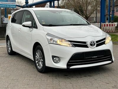 Usata Toyota Verso 147 CV (108 kW) 2016 Bianco Monovolume