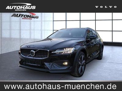 Gebraucht Volvo V60 CC Plus 197 PS (144 kW) 2023 Schwarz Kombi
