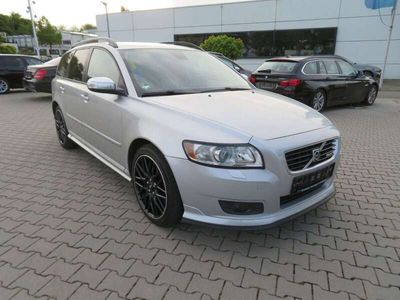 gebraucht Volvo V50 Kombi 2.4i Momentum R-Design Navi Xenon Lede