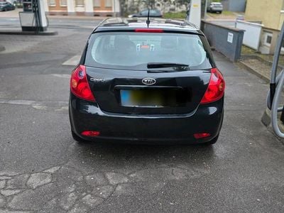 Gebraucht Kia Ceed 115 PS (84 kW) 2007 Schwarz Kleinwagen