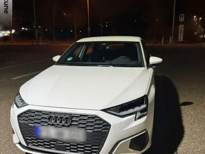 Gebraucht Audi A3 Advanced 116 PS (85 kW) 2021 Weiß Limousine