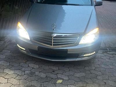 Gebraucht Mercedes C200 184 PS (135 kW) 2010 Grau Limousine