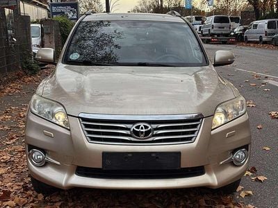 Gold Gebraucht 2012 Toyota RAV4 SUV | 8.800 € (Guter Preis)