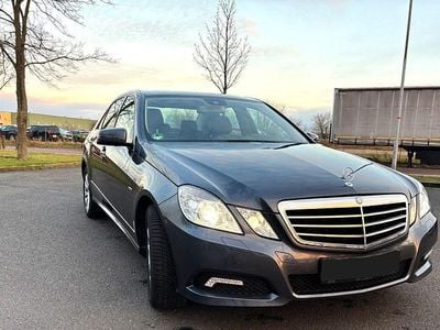 Mercedes E200