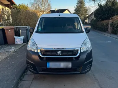 Gebraucht Peugeot Partner 75 PS (55 kW) 2017 Weiß Van / Kleinbus