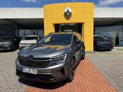 Dolomitgrau (grau) Gebraucht 2024 Renault Espace Esprit Alpine Van / Kleinbus | 44.999 € (Etwas zu teuer)