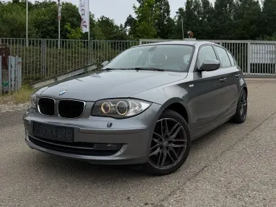 Gebraucht BMW 118 Sport Line 143 PS (105 kW) 2011 Grau Kleinwagen
