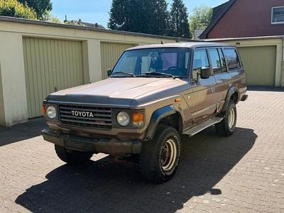 Usata Toyota Land Cruiser 136 CV (100 kW) 1981 Grigio SUV