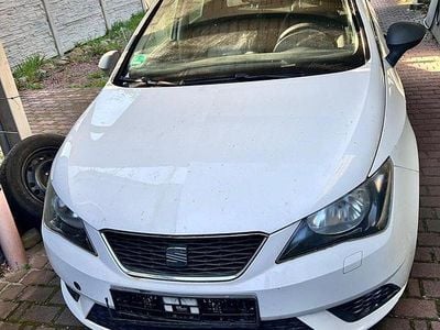 Usata Seat Ibiza 4You 69 CV (50 kW) 2012 Bianco Utilitaria