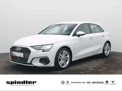 Gebraucht Audi A3 Ambiente 150 PS (110 kW) 2023 Gletscherweiß metallic Limousine