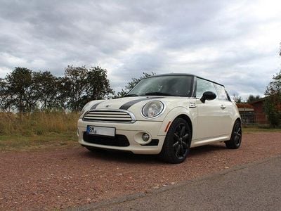 Beige Gebraucht 2009 Mini Cooper Kleinwagen | 3.750 € (Fairer Preis)