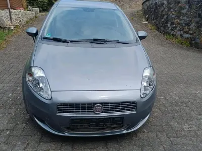 Usata Fiat Punto 77 CV (56 kW) 2009 Grigio Utilitaria