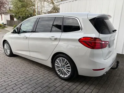 Gebraucht BMW 220 Gran Tourer 190 PS (139 kW) 2016 Weiß Van / Kleinbus