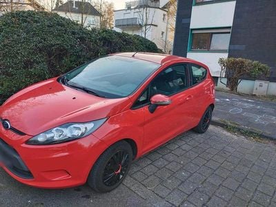 Gebraucht Ford Fiesta 60 PS (44 kW) 2014 Rot Kleinwagen