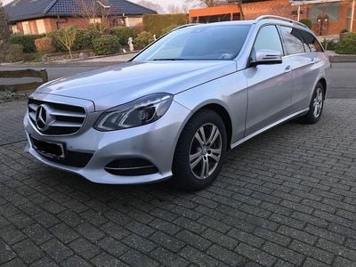 Gebraucht Mercedes E220 Avantgarde 170 PS (125 kW) 2014 Silber Kombi